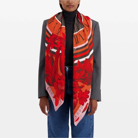 INOUI EDITIONS - bright clock motif silk scarf - NEW - Picture 2 of 4